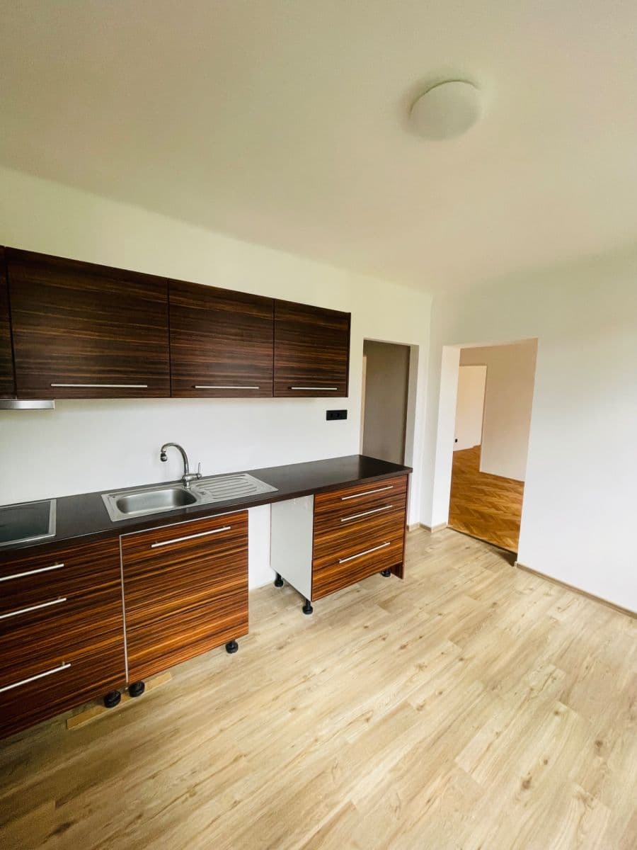 Prenájom bytu 2-izbový 63 m², Komenského, Písek, Jihočeský kraj Prenájom bytu 2-izbový 63 m², Komenského, Písek, Jihočeský kraj