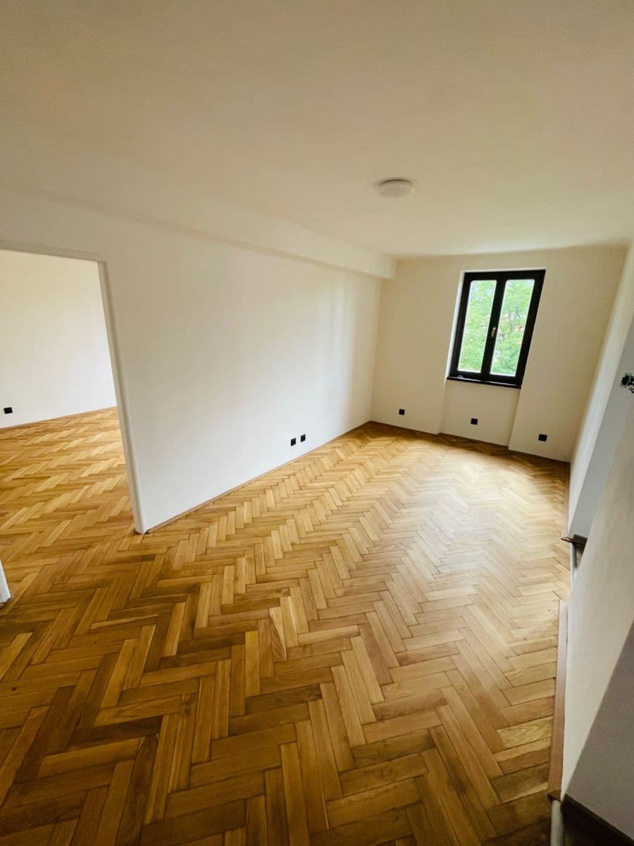 Prenájom bytu 2-izbový 63 m², Komenského, Písek, Jihočeský kraj Prenájom bytu 2-izbový 63 m², Komenského, Písek, Jihočeský kraj