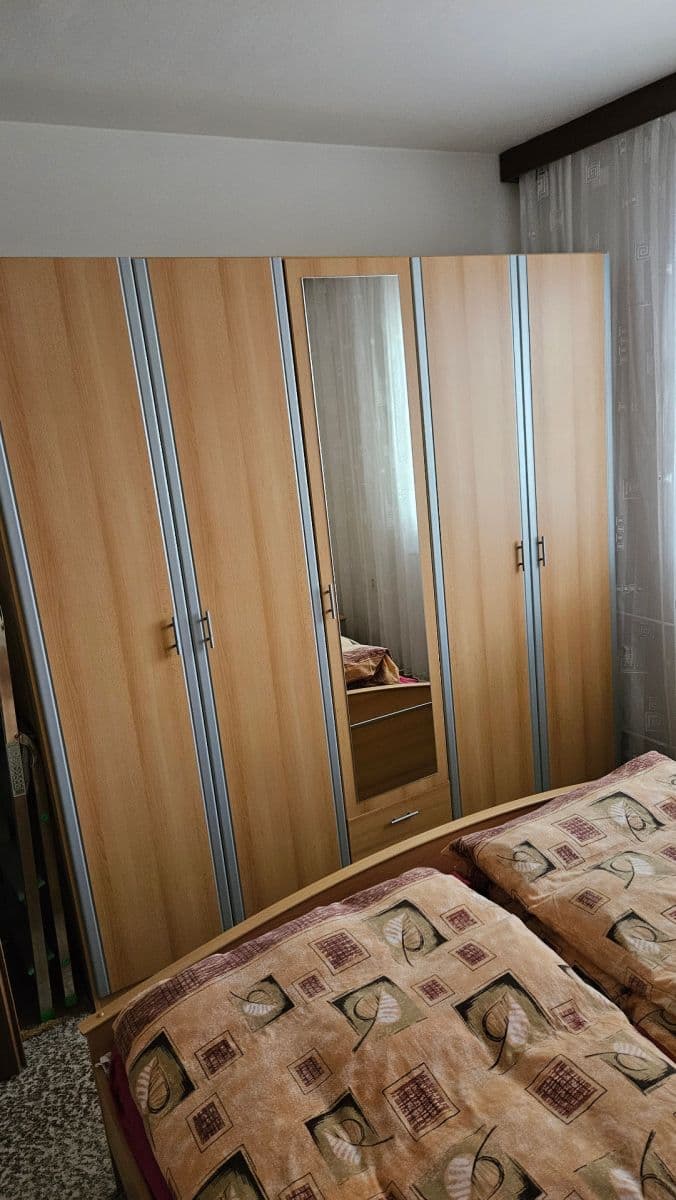 Prenájom bytu 3-izbový 60 m², Obránců míru, Kopřivnice, Moravskoslezský kraj Prenájom bytu 3-izbový 60 m², Obránců míru, Kopřivnice, Moravskoslezský kraj