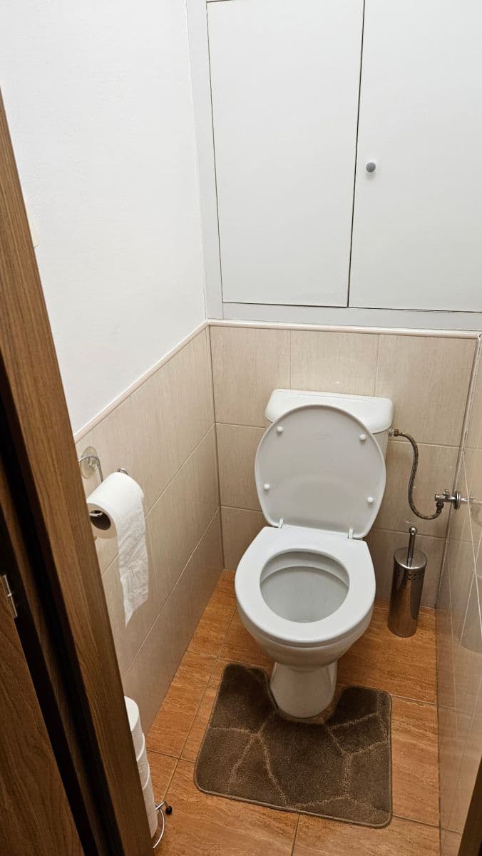 Prenájom bytu 3-izbový 60 m², Obránců míru, Kopřivnice, Moravskoslezský kraj Prenájom bytu 3-izbový 60 m², Obránců míru, Kopřivnice, Moravskoslezský kraj