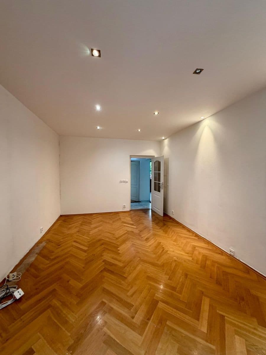 Prenájom bytu 2-izbový 53 m², Dr. Martínka, Ostrava, Moravskoslezský kraj Prenájom bytu 2-izbový 53 m², Dr. Martínka, Ostrava, Moravskoslezský kraj