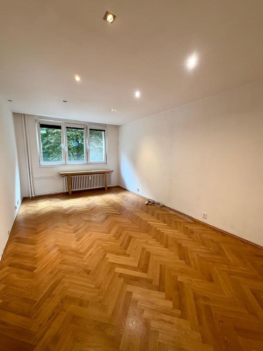 Prenájom bytu 2-izbový 53 m², Dr. Martínka, Ostrava, Moravskoslezský kraj Prenájom bytu 2-izbový 53 m², Dr. Martínka, Ostrava, Moravskoslezský kraj