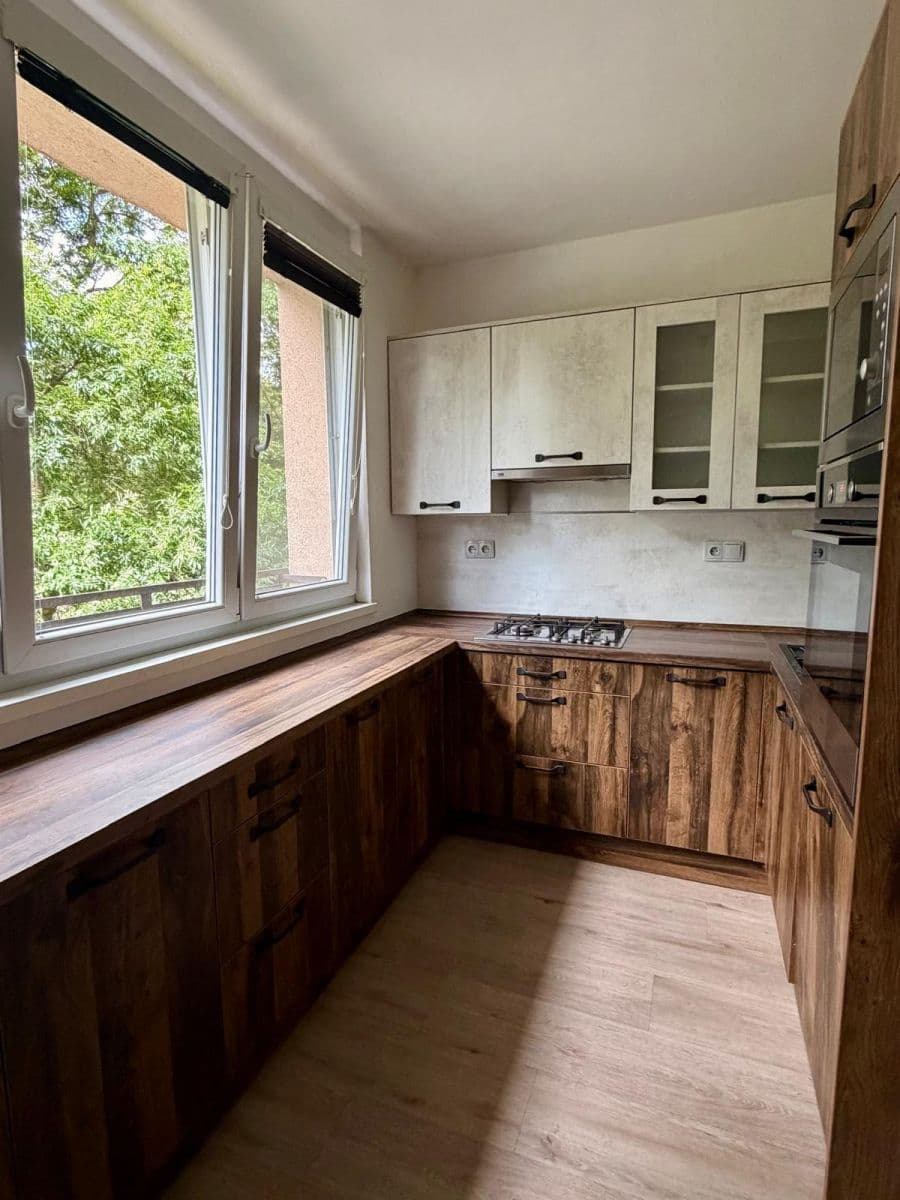 Prenájom bytu 2-izbový 53 m², Dr. Martínka, Ostrava, Moravskoslezský kraj Prenájom bytu 2-izbový 53 m², Dr. Martínka, Ostrava, Moravskoslezský kraj