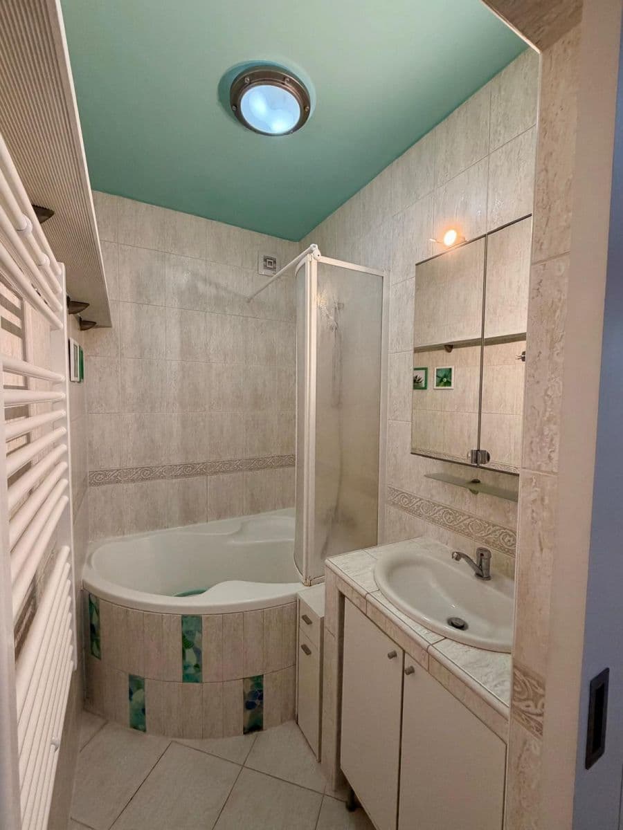 Prenájom bytu 2-izbový 53 m², Dr. Martínka, Ostrava, Moravskoslezský kraj Prenájom bytu 2-izbový 53 m², Dr. Martínka, Ostrava, Moravskoslezský kraj