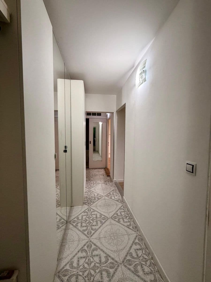 Prenájom bytu 2-izbový 53 m², Dr. Martínka, Ostrava, Moravskoslezský kraj Prenájom bytu 2-izbový 53 m², Dr. Martínka, Ostrava, Moravskoslezský kraj