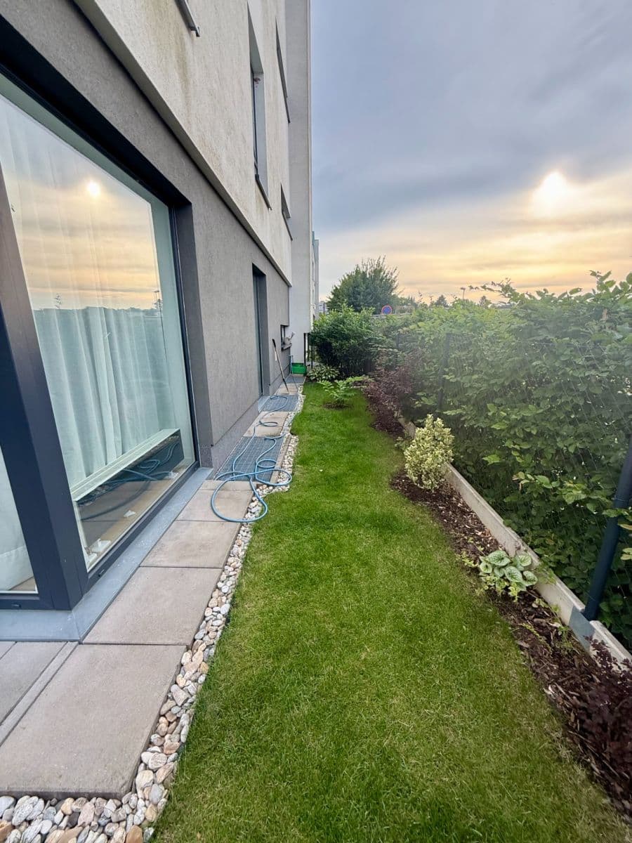 Predaj bytu 2-izbový 58 m², Lederova, Roztoky, Středočeský kraj Predaj bytu 2-izbový 58 m², Lederova, Roztoky, Středočeský kraj