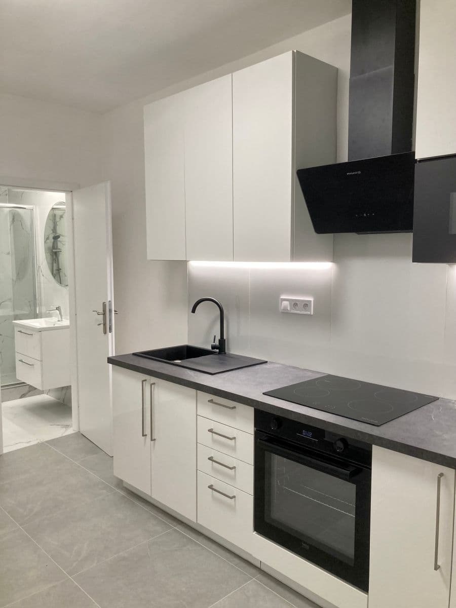 Predaj bytu 2-izbový 47 m², U Družstva Ideál, Praha, Praha Predaj bytu 2-izbový 47 m², U Družstva Ideál, Praha, Praha