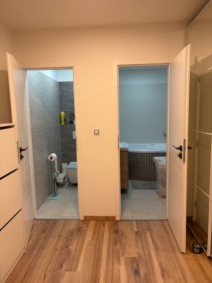 Prenájom bytu 3-izbový 61 m², Feřtekova, Praha, Praha Prenájom bytu 3-izbový 61 m², Feřtekova, Praha, Praha