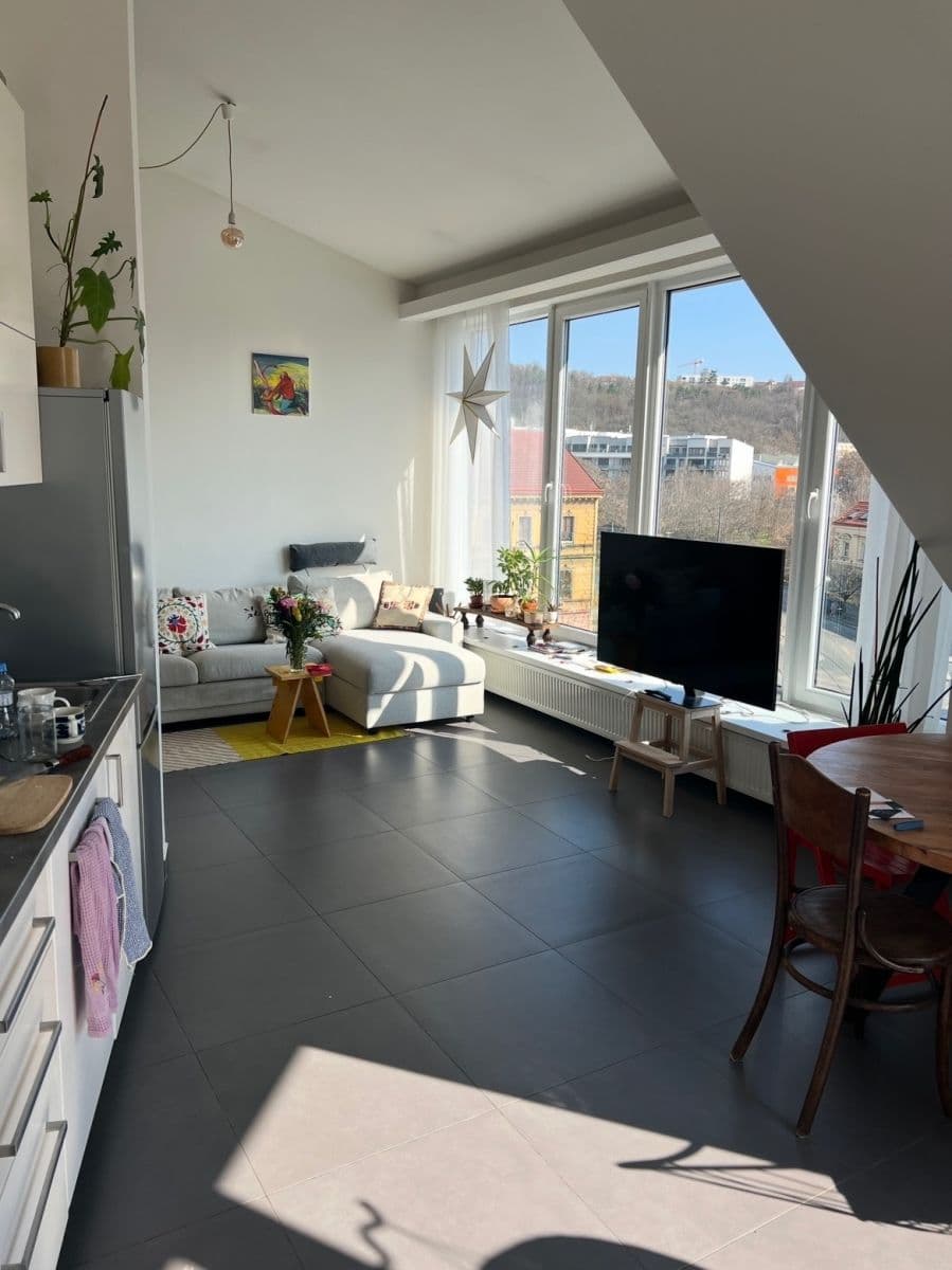 Prenájom bytu 2-izbový 62 m², Braunerova, Praha, Praha Prenájom bytu 2-izbový 62 m², Braunerova, Praha, Praha