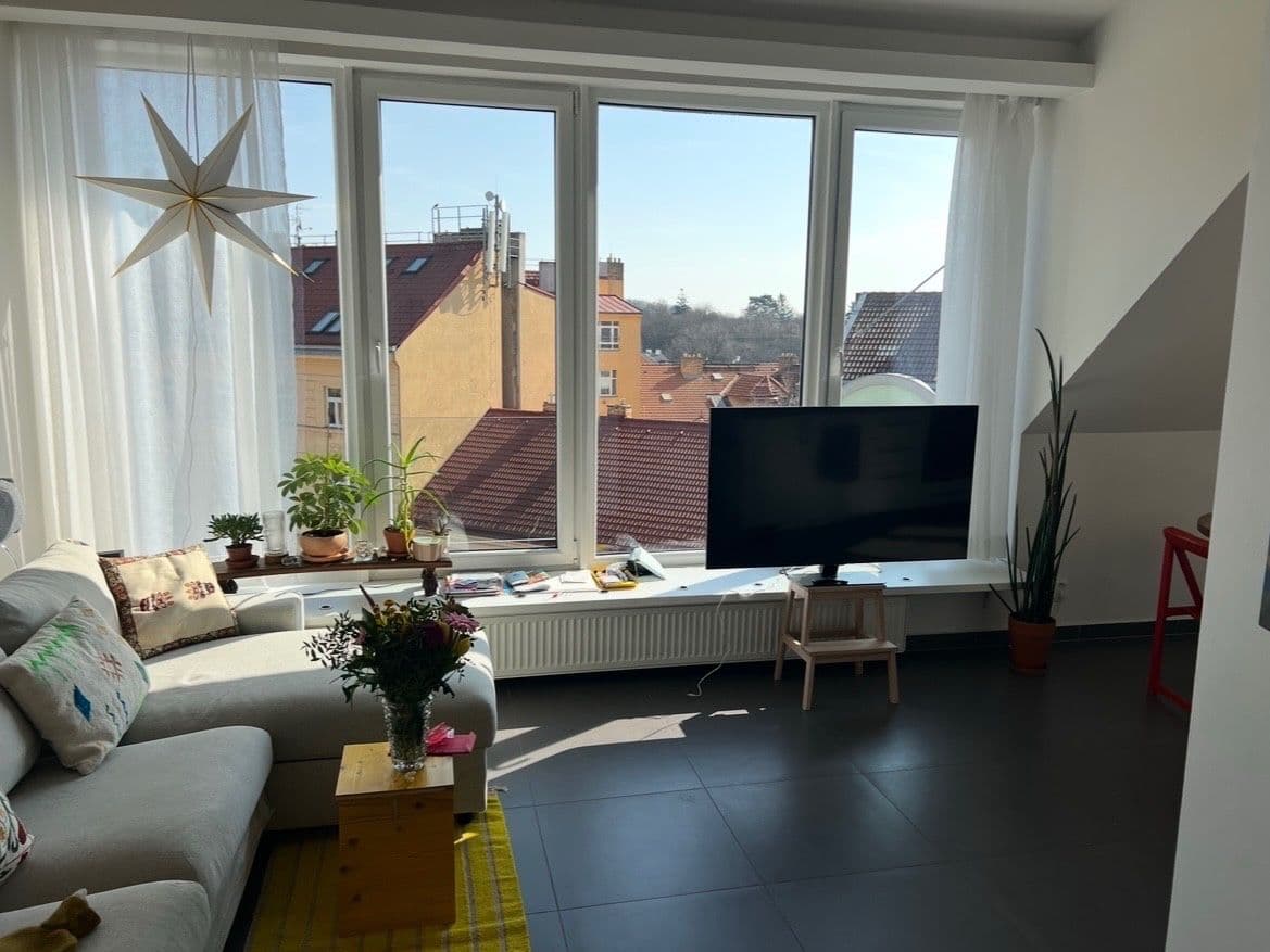 Prenájom bytu 2-izbový 62 m², Braunerova, Praha, Praha Prenájom bytu 2-izbový 62 m², Braunerova, Praha, Praha