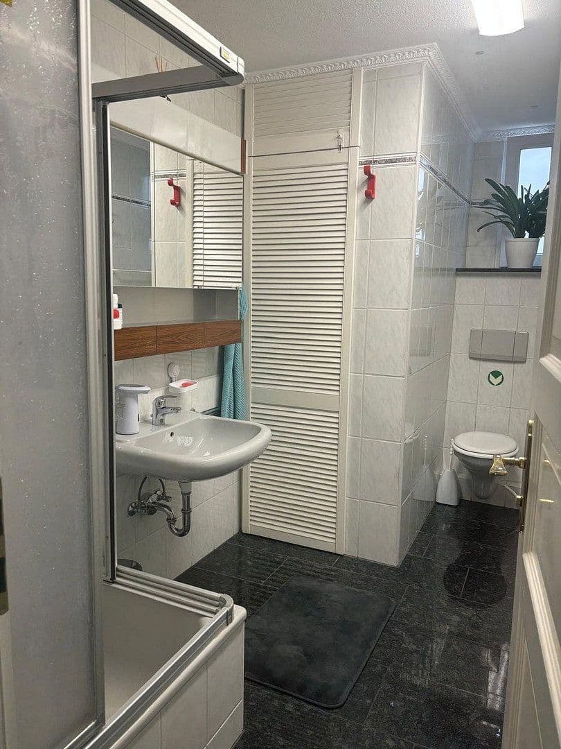 Predaj bytu 5-izbový 100 m², Stuttgart, Bádensko-Wurttembersko Predaj bytu 5-izbový 100 m², Stuttgart, Bádensko-Wurttembersko
