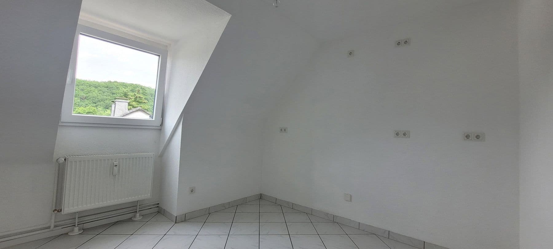 Prenájom bytu 3-izbový 79 m², Am Kriegermal 30, Wuppertal, Severné Porýnie - Westfálsko Prenájom bytu 3-izbový 79 m², Am Kriegermal 30, Wuppertal, Severné Porýnie - Westfálsko