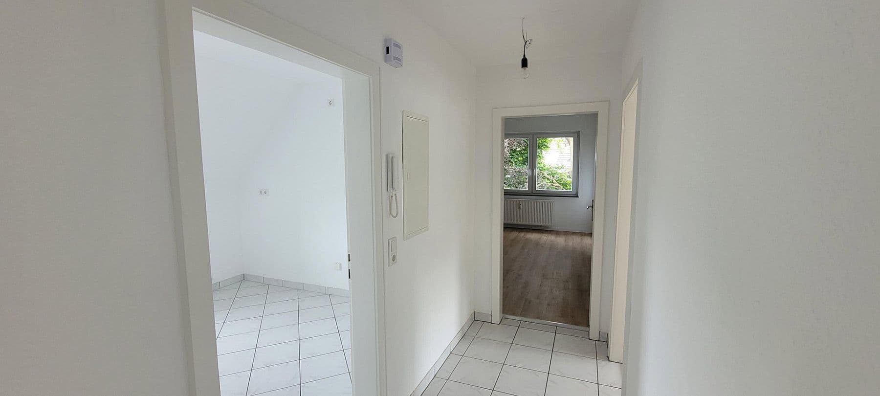 Prenájom bytu 3-izbový 79 m², Am Kriegermal 30, Wuppertal, Severné Porýnie - Westfálsko Prenájom bytu 3-izbový 79 m², Am Kriegermal 30, Wuppertal, Severné Porýnie - Westfálsko