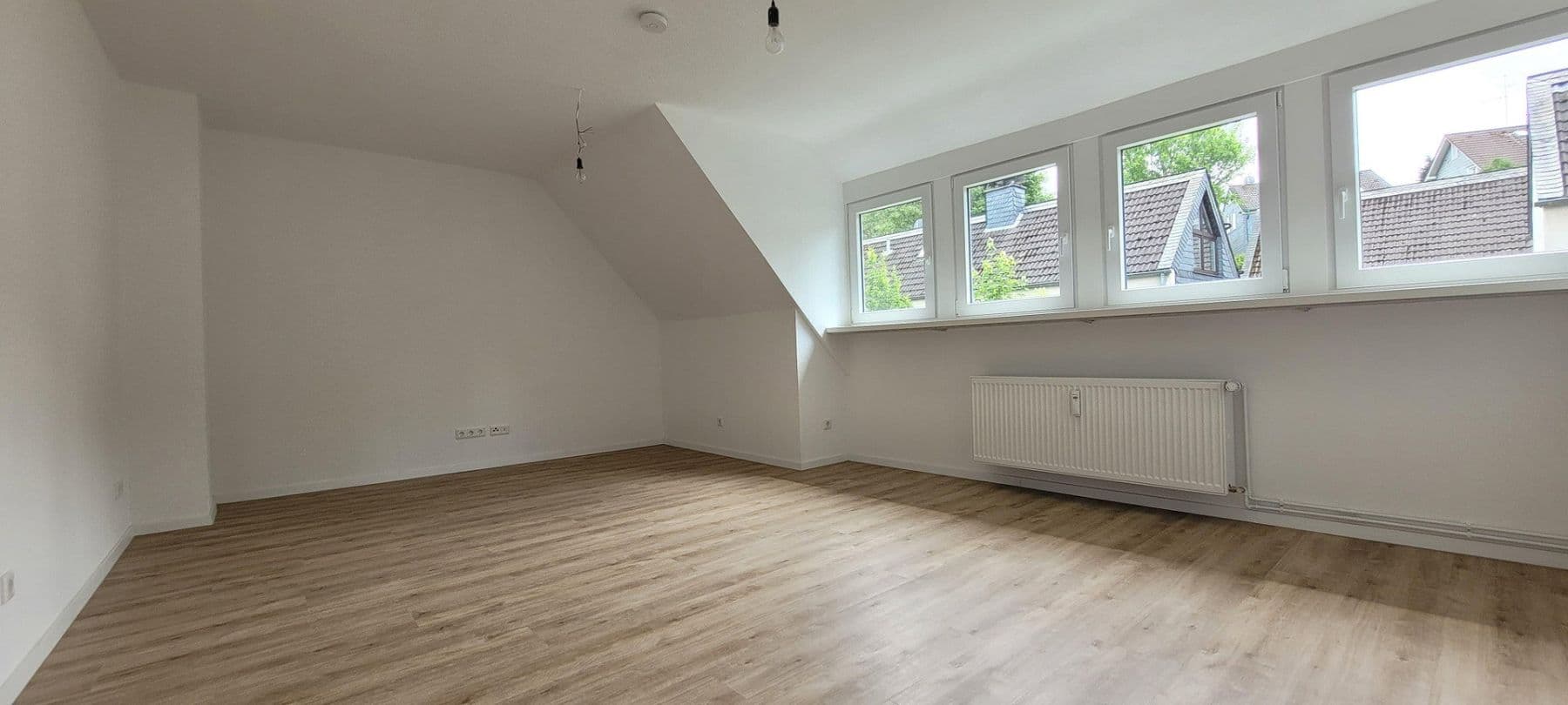 Prenájom bytu 3-izbový 79 m², Am Kriegermal 30, Wuppertal, Severné Porýnie - Westfálsko Prenájom bytu 3-izbový 79 m², Am Kriegermal 30, Wuppertal, Severné Porýnie - Westfálsko