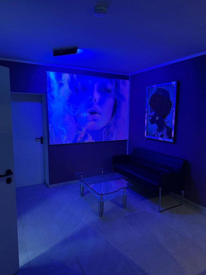 Prenájom rekreačného objektu 650 m², Eckenhagener str 45, Reichshof, Severné Porýnie - Westfálsko Prenájom rekreačného objektu 650 m², Eckenhagener str 45, Reichshof, Severné Porýnie - Westfálsko