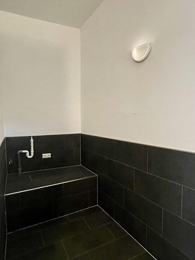 Prenájom bytu 3-izbový 90 m², Aachen, Severné Porýnie - Westfálsko Prenájom bytu 3-izbový 90 m², Aachen, Severné Porýnie - Westfálsko