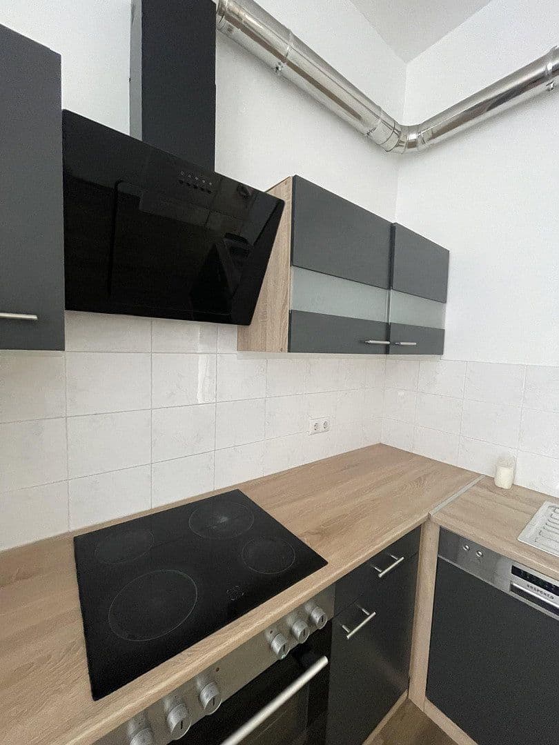 Prenájom bytu 3-izbový 90 m², Aachen, Severné Porýnie - Westfálsko Prenájom bytu 3-izbový 90 m², Aachen, Severné Porýnie - Westfálsko