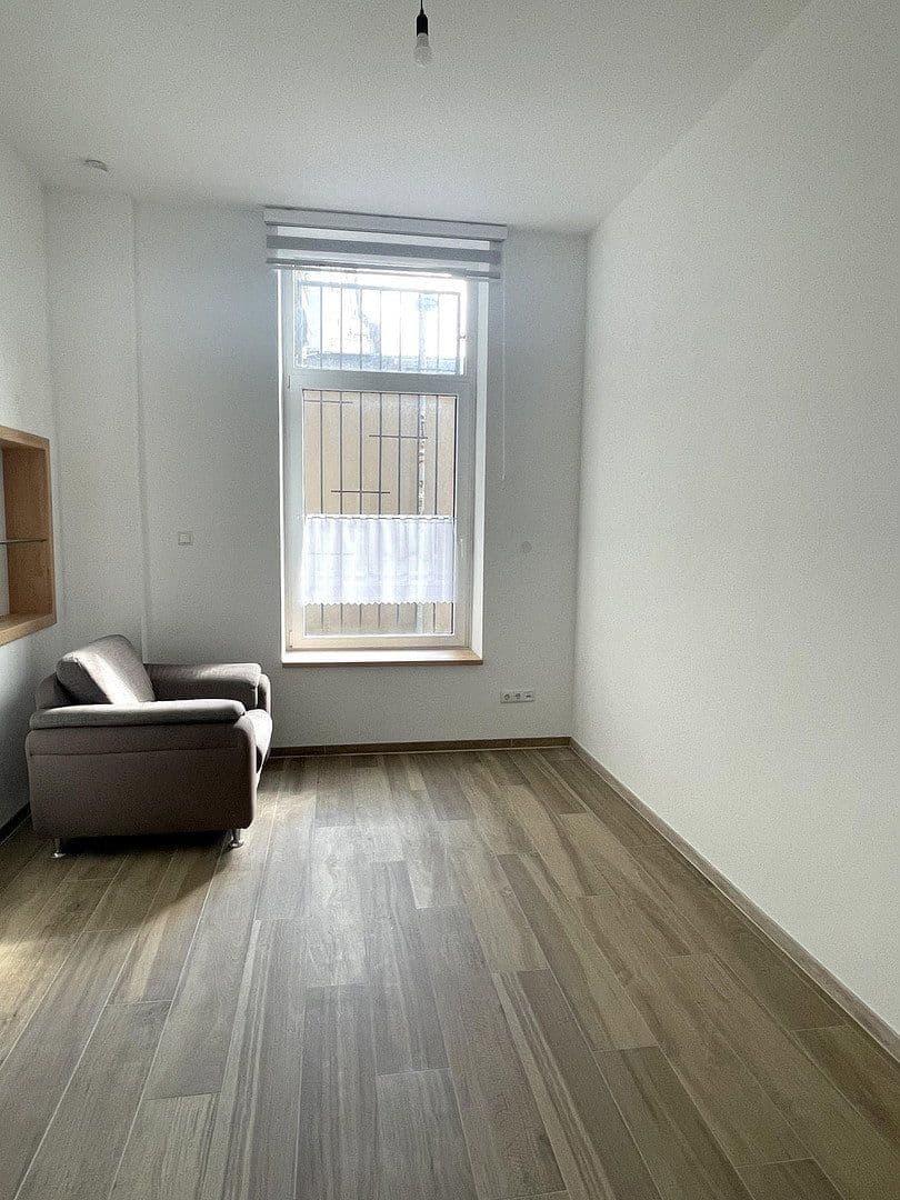 Prenájom bytu 3-izbový 90 m², Aachen, Severné Porýnie - Westfálsko Prenájom bytu 3-izbový 90 m², Aachen, Severné Porýnie - Westfálsko