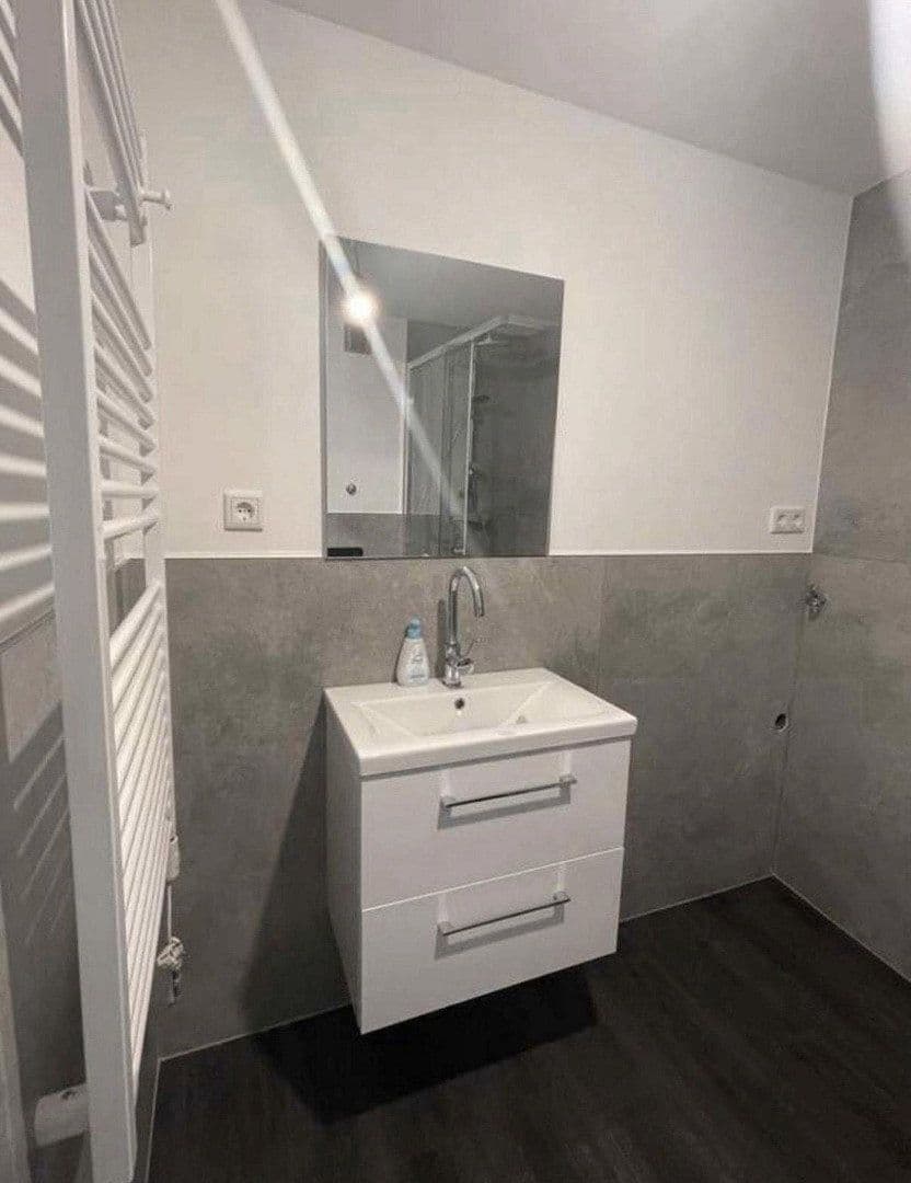 Prenájom bytu 2-izbový 60 m², Aachen, Severné Porýnie - Westfálsko Prenájom bytu 2-izbový 60 m², Aachen, Severné Porýnie - Westfálsko