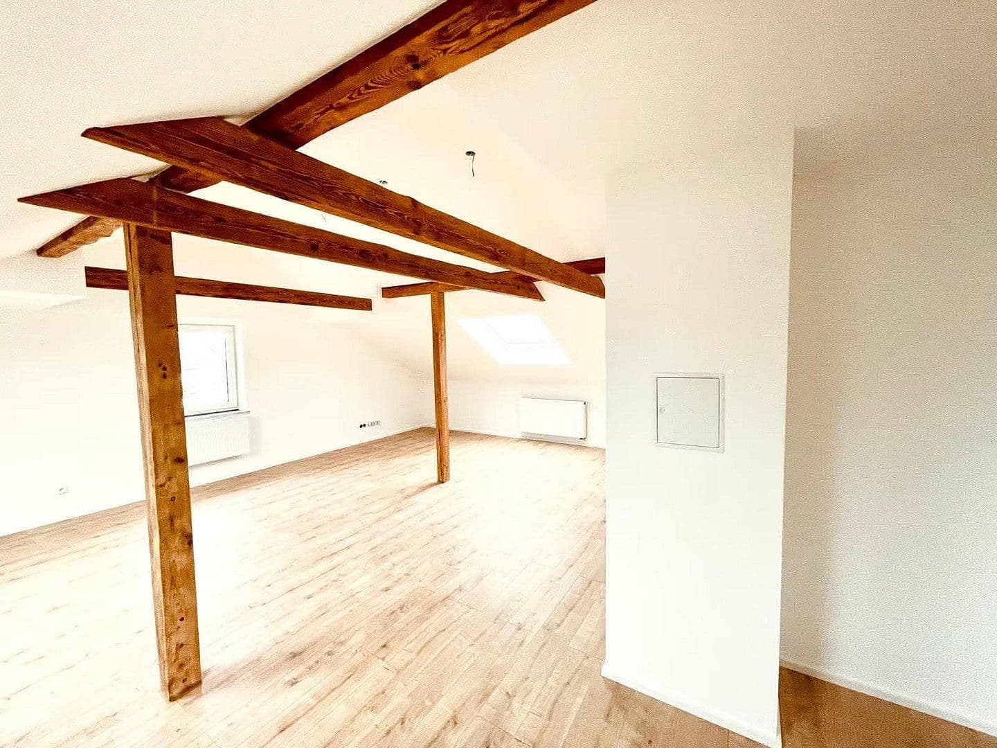 Prenájom bytu 3-izbový 75 m², Maxhütte-Haidhof, Bavorsko Prenájom bytu 3-izbový 75 m², Maxhütte-Haidhof, Bavorsko
