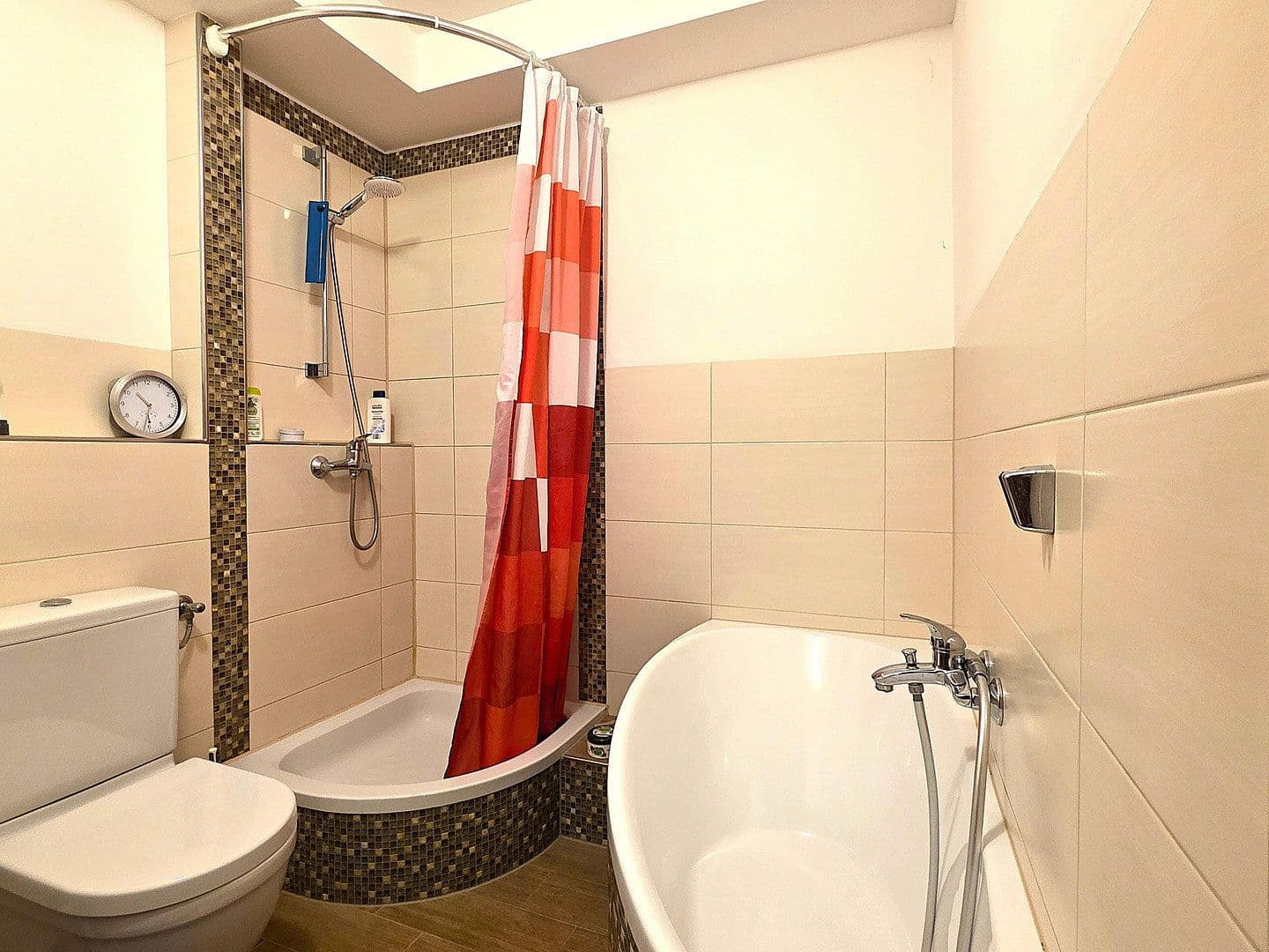 Predaj bytu 3-izbový 87 m², Bergisch Gladbach, Severné Porýnie - Westfálsko Predaj bytu 3-izbový 87 m², Bergisch Gladbach, Severné Porýnie - Westfálsko