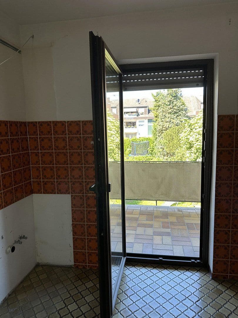 Predaj domu 270 m², pozemek 271 m², Ringstraße 89, Bendorf, Porýnie-Falcko Predaj domu 270 m², pozemek 271 m², Ringstraße 89, Bendorf, Porýnie-Falcko