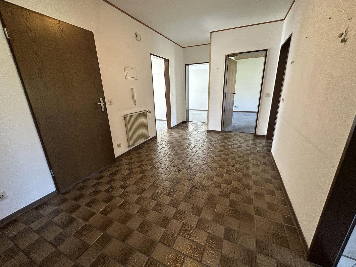 Predaj domu 270 m², pozemek 271 m², Ringstraße 89, Bendorf, Porýnie-Falcko Predaj domu 270 m², pozemek 271 m², Ringstraße 89, Bendorf, Porýnie-Falcko