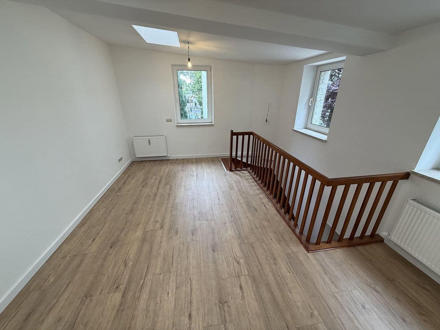 Prenájom bytu 5-izbový 89 m², Dönhoffstraße 7, Berlin, Berlín Prenájom bytu 5-izbový 89 m², Dönhoffstraße 7, Berlin, Berlín