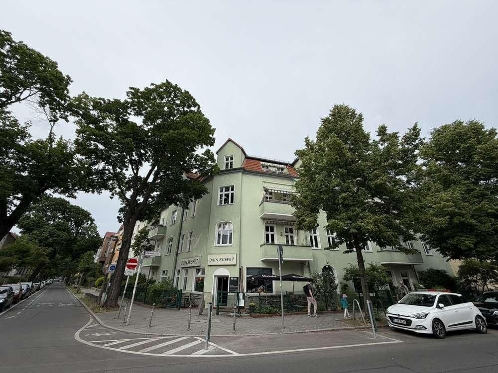 Prenájom bytu 5-izbový 89 m², Dönhoffstraße 7, Berlin, Berlín Prenájom bytu 5-izbový 89 m², Dönhoffstraße 7, Berlin, Berlín