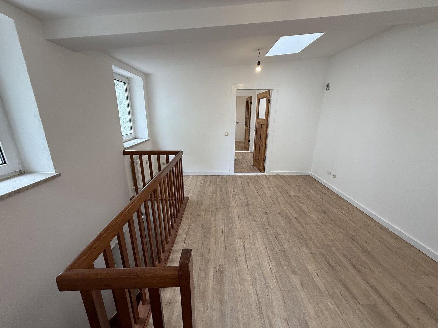 Prenájom bytu 5-izbový 89 m², Dönhoffstraße 7, Berlin, Berlín Prenájom bytu 5-izbový 89 m², Dönhoffstraße 7, Berlin, Berlín