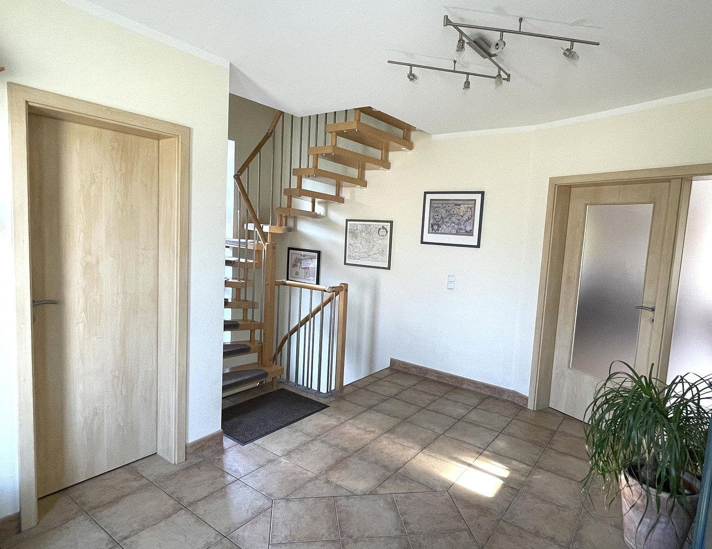 Predaj domu 130 m², pozemek 556 m², Arnstadt, Durínsko Predaj domu 130 m², pozemek 556 m², Arnstadt, Durínsko