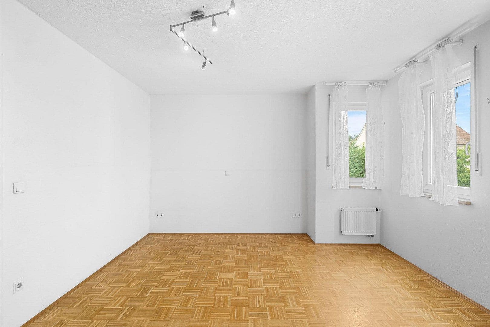 Predaj domu 140 m², pozemek 194 m², Regensburg, Bavorsko Predaj domu 140 m², pozemek 194 m², Regensburg, Bavorsko
