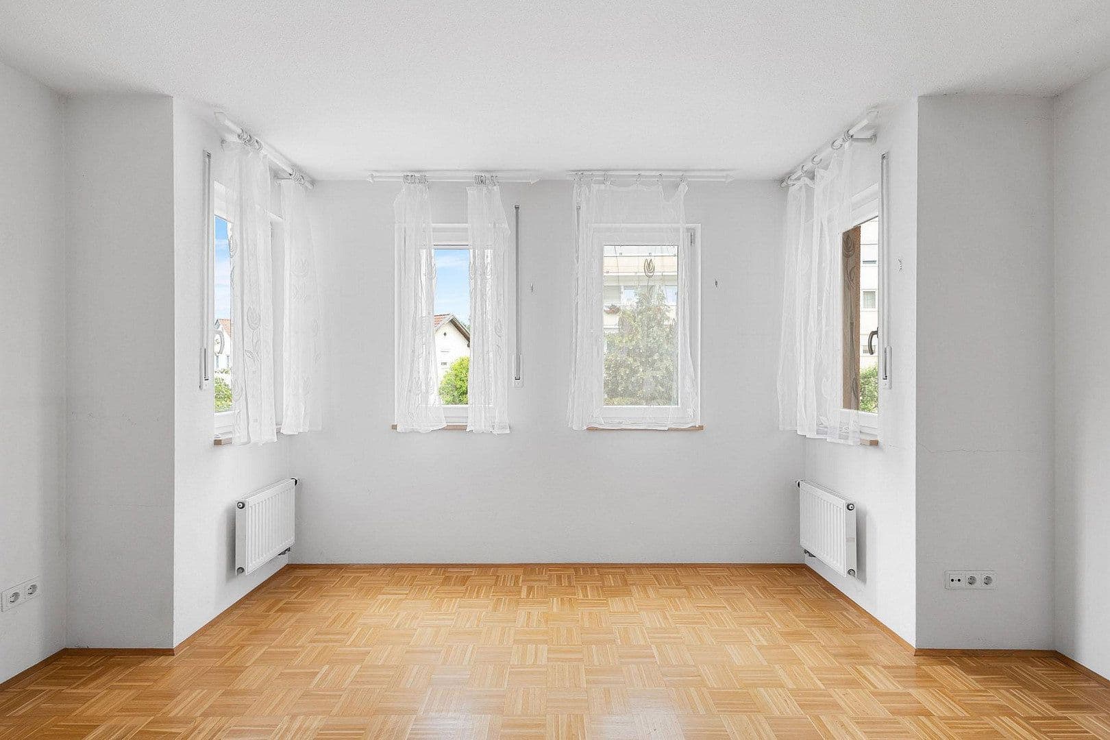 Predaj domu 140 m², pozemek 194 m², Regensburg, Bavorsko Predaj domu 140 m², pozemek 194 m², Regensburg, Bavorsko