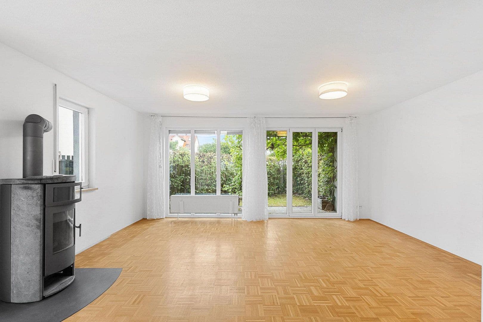 Predaj domu 140 m², pozemek 194 m², Regensburg, Bavorsko Predaj domu 140 m², pozemek 194 m², Regensburg, Bavorsko