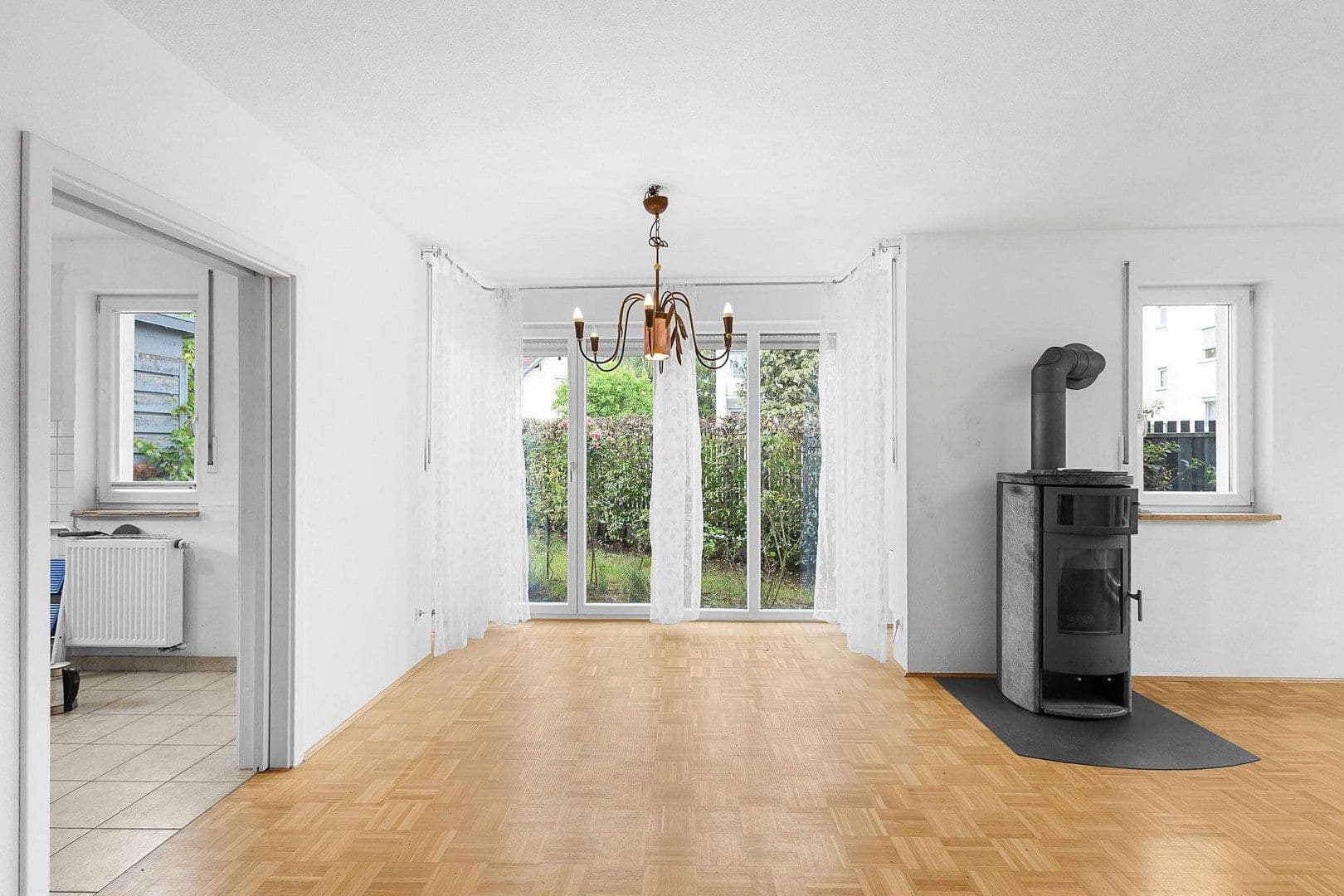 Predaj domu 140 m², pozemek 194 m², Regensburg, Bavorsko Predaj domu 140 m², pozemek 194 m², Regensburg, Bavorsko