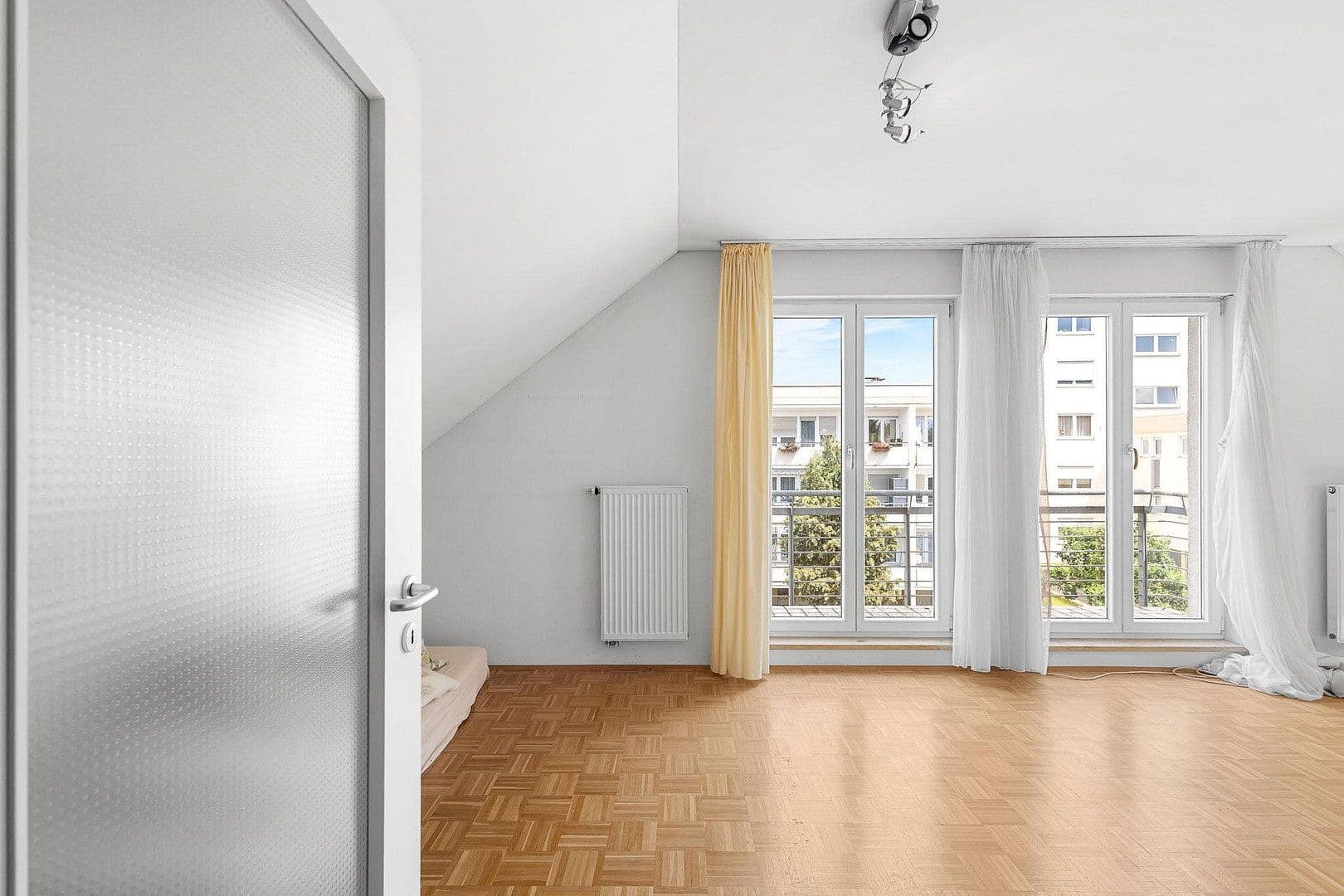 Predaj domu 140 m², pozemek 194 m², Regensburg, Bavorsko Predaj domu 140 m², pozemek 194 m², Regensburg, Bavorsko