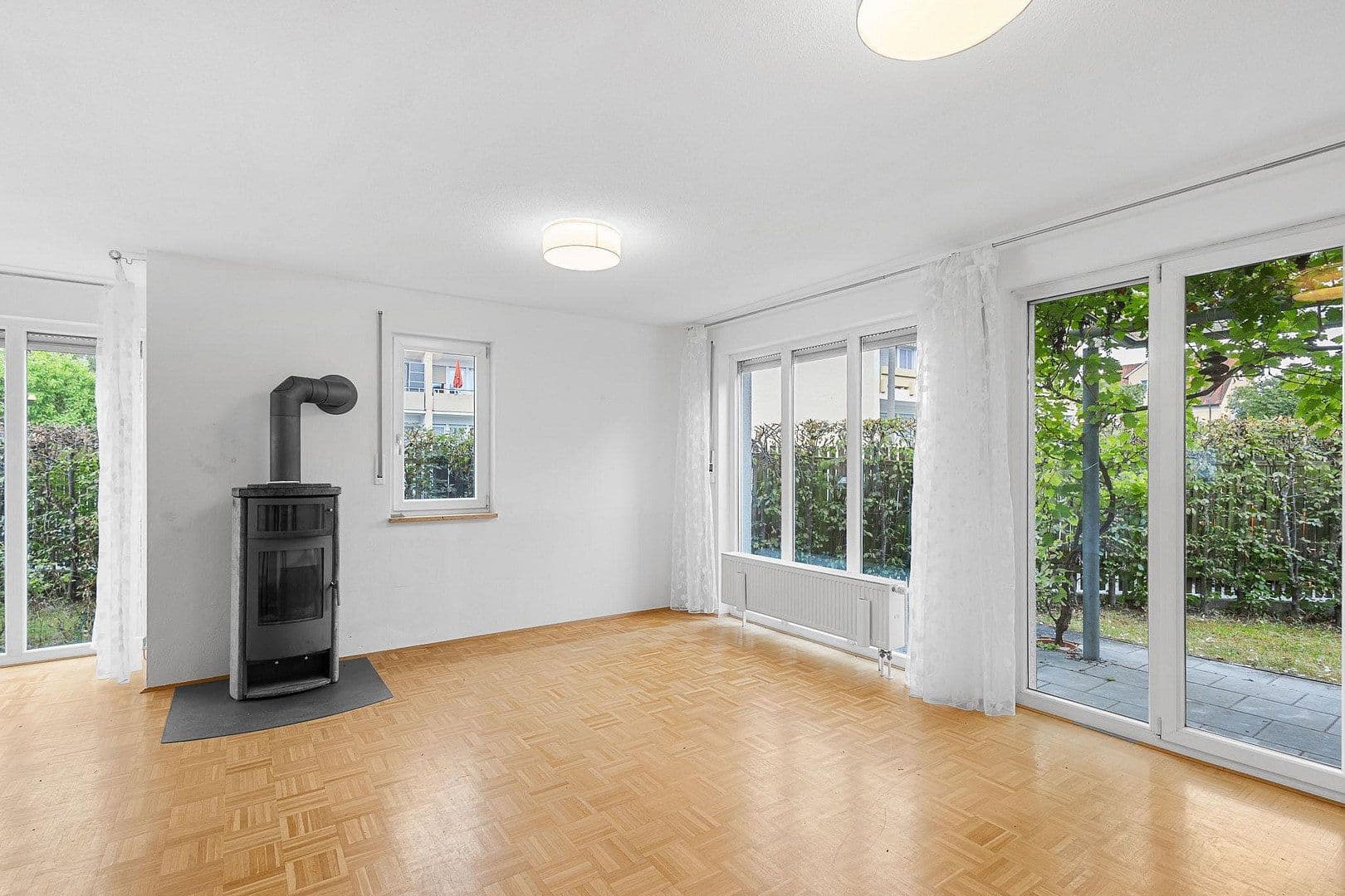 Predaj domu 140 m², pozemek 194 m², Regensburg, Bavorsko Predaj domu 140 m², pozemek 194 m², Regensburg, Bavorsko