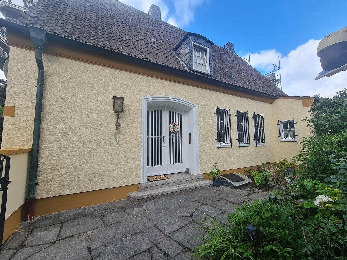 Predaj domu 220 m², pozemek 1.225 m², Fährstr. 3, Duisburg, Severné Porýnie - Westfálsko Predaj domu 220 m², pozemek 1.225 m², Fährstr. 3, Duisburg, Severné Porýnie - Westfálsko