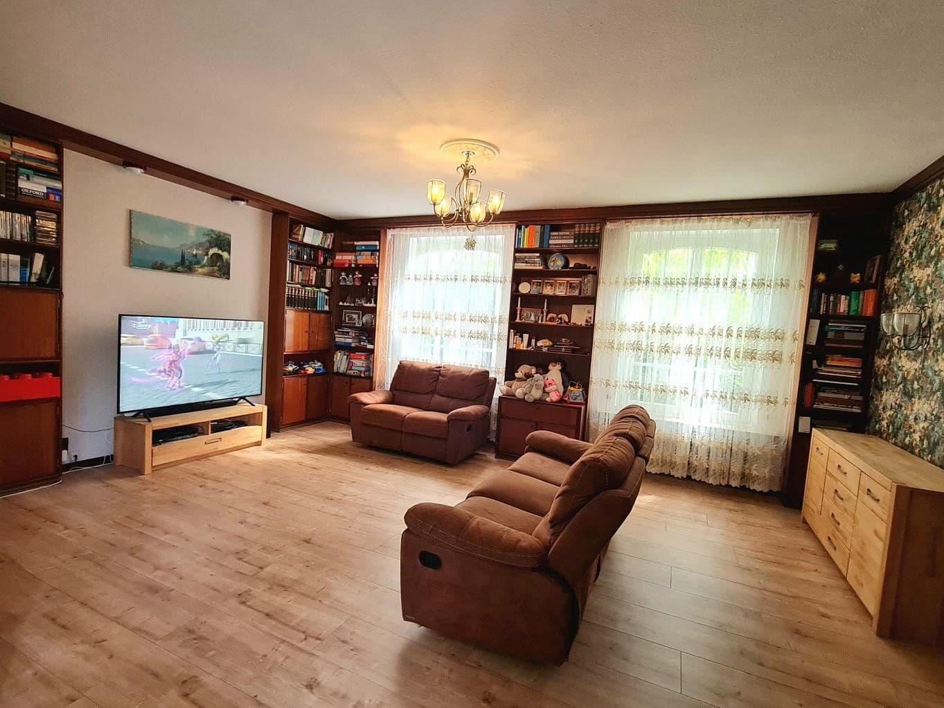 Predaj domu 220 m², pozemek 1.225 m², Fährstr. 3, Duisburg, Severné Porýnie - Westfálsko Predaj domu 220 m², pozemek 1.225 m², Fährstr. 3, Duisburg, Severné Porýnie - Westfálsko
