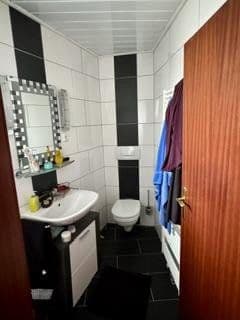Predaj domu 148 m², pozemek 365 m², Koblenz, Porýnie-Falcko Predaj domu 148 m², pozemek 365 m², Koblenz, Porýnie-Falcko