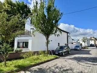 Predaj domu 148 m², pozemek 365 m², Koblenz, Porýnie-Falcko Predaj domu 148 m², pozemek 365 m², Koblenz, Porýnie-Falcko