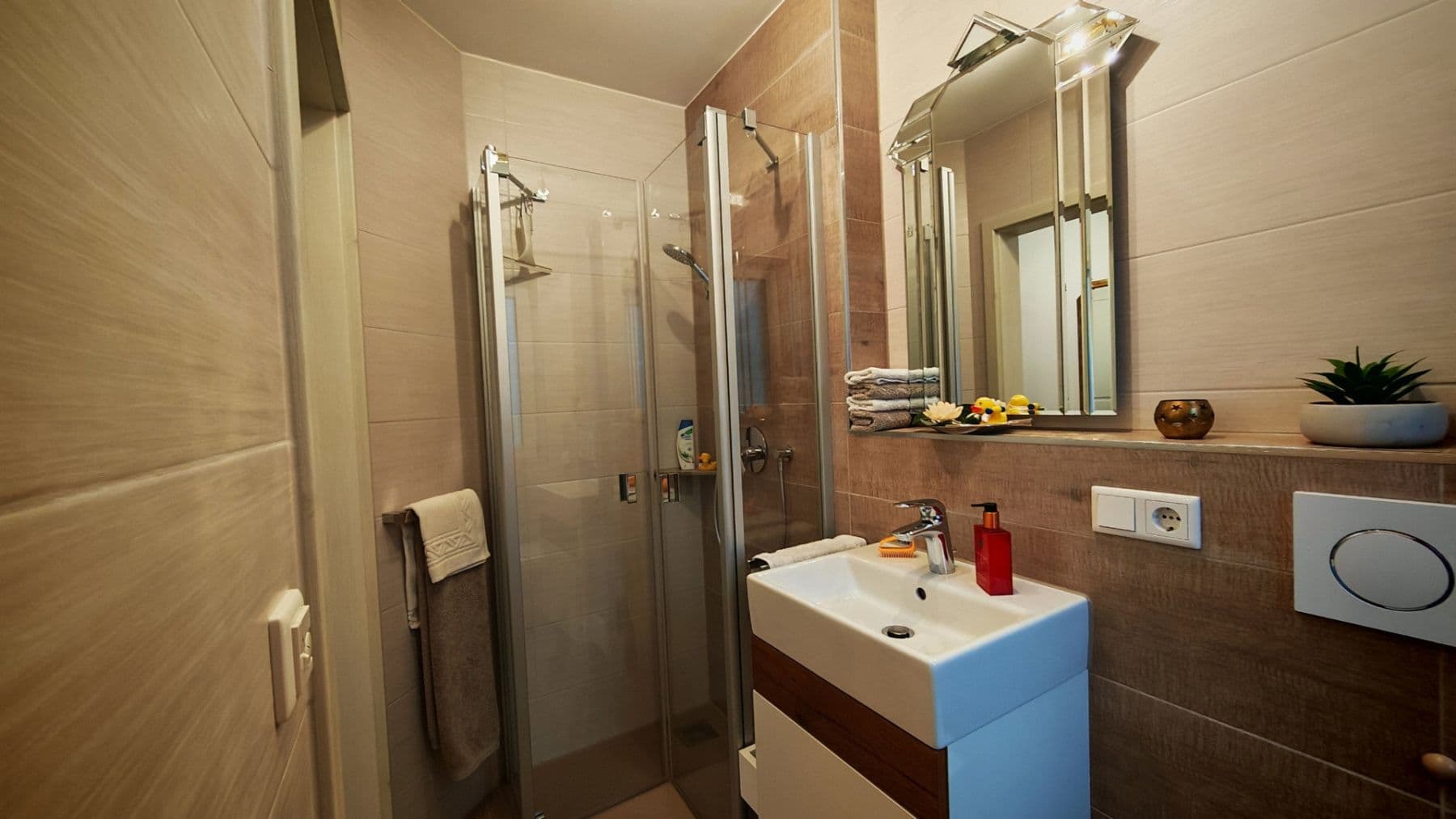 Predaj domu 125 m², pozemek 180 m², Altdorf bei Nürnberg, Bavorsko Predaj domu 125 m², pozemek 180 m², Altdorf bei Nürnberg, Bavorsko