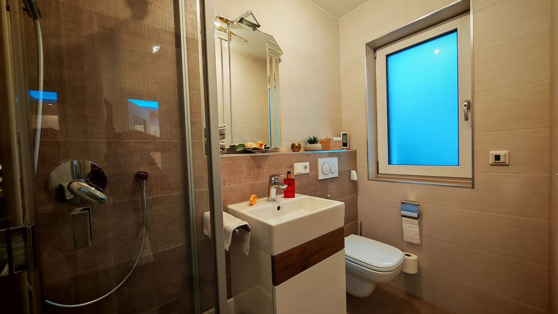 Predaj domu 125 m², pozemek 180 m², Altdorf bei Nürnberg, Bavorsko Predaj domu 125 m², pozemek 180 m², Altdorf bei Nürnberg, Bavorsko
