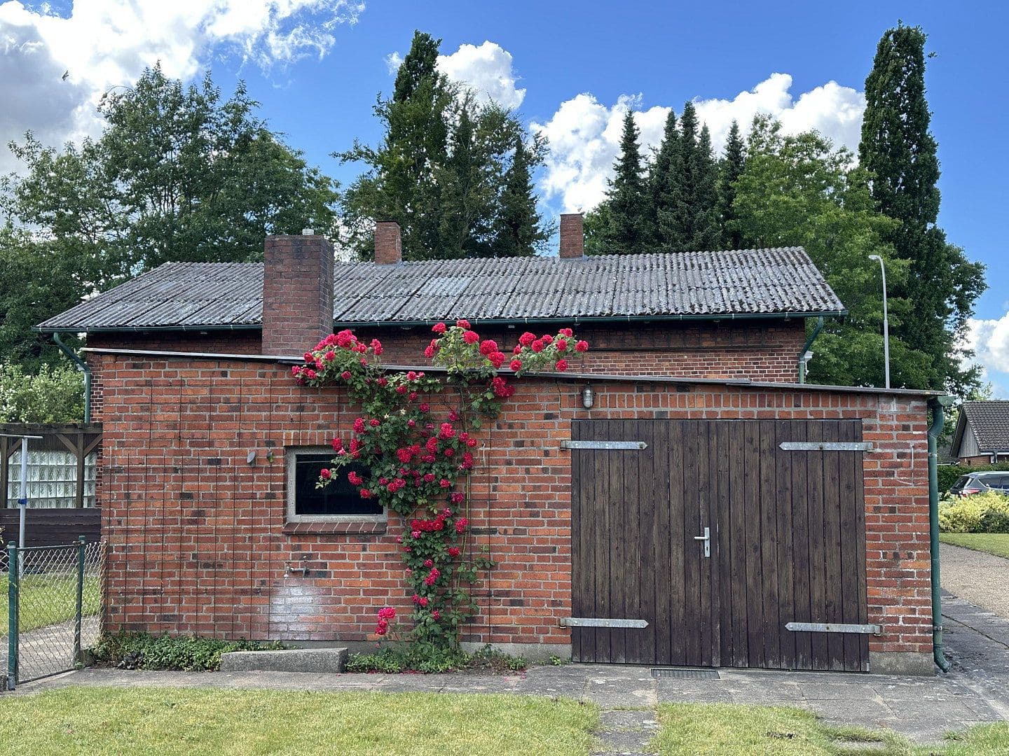 Predaj domu 90 m², pozemek 1.173 m², Friedhofstraße 4, Schacht-Audorf, Šlezvicko-Holštajnsko Predaj domu 90 m², pozemek 1.173 m², Friedhofstraße 4, Schacht-Audorf, Šlezvicko-Holštajnsko