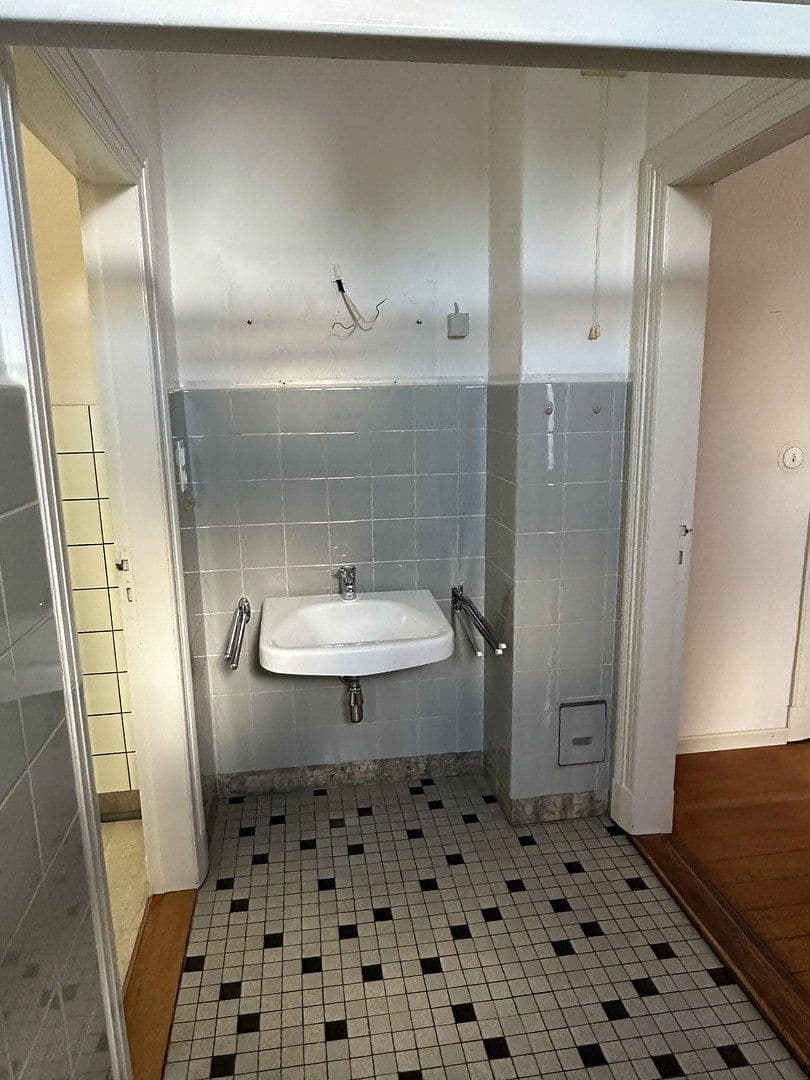 Predaj domu 90 m², pozemek 1.173 m², Friedhofstraße 4, Schacht-Audorf, Šlezvicko-Holštajnsko Predaj domu 90 m², pozemek 1.173 m², Friedhofstraße 4, Schacht-Audorf, Šlezvicko-Holštajnsko