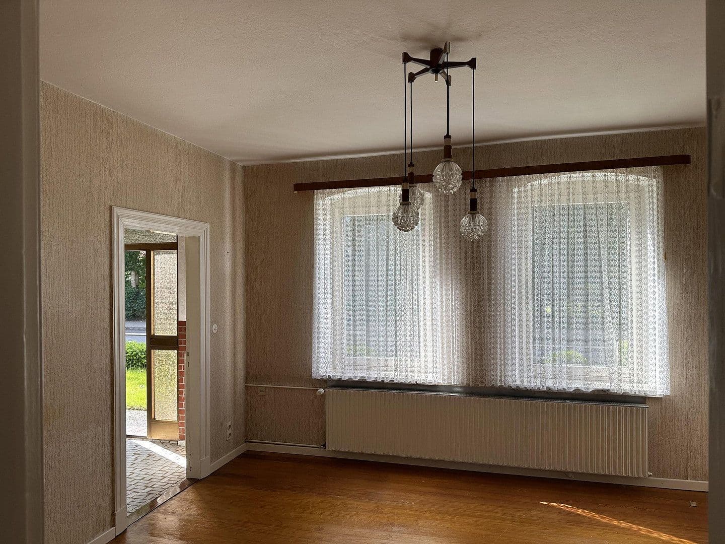 Predaj domu 90 m², pozemek 1.173 m², Friedhofstraße 4, Schacht-Audorf, Šlezvicko-Holštajnsko Predaj domu 90 m², pozemek 1.173 m², Friedhofstraße 4, Schacht-Audorf, Šlezvicko-Holštajnsko