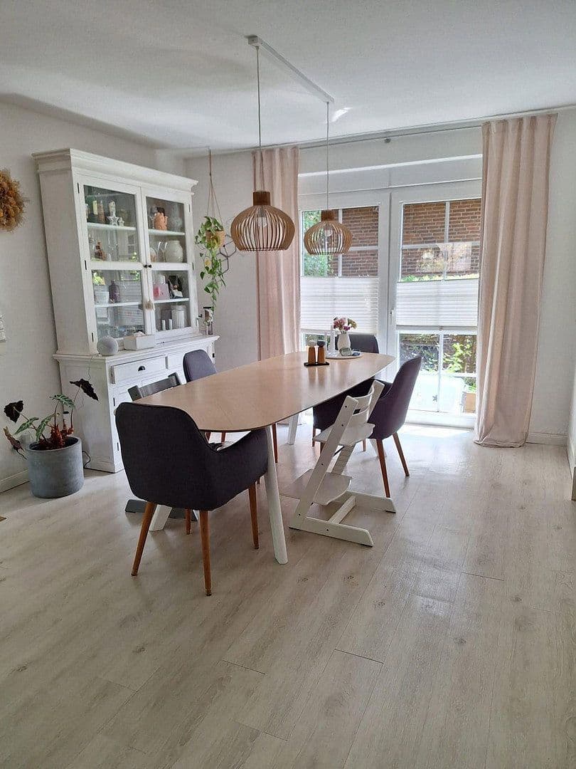 Predaj domu 106 m², pozemek 455 m², Saseler Straße 185, Hamburg, Hamburg Predaj domu 106 m², pozemek 455 m², Saseler Straße 185, Hamburg, Hamburg
