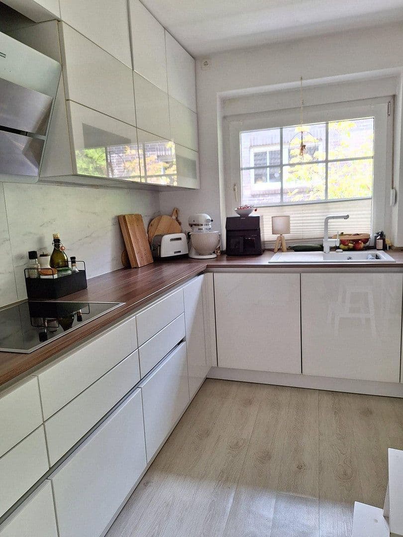 Predaj domu 106 m², pozemek 455 m², Saseler Straße 185, Hamburg, Hamburg Predaj domu 106 m², pozemek 455 m², Saseler Straße 185, Hamburg, Hamburg