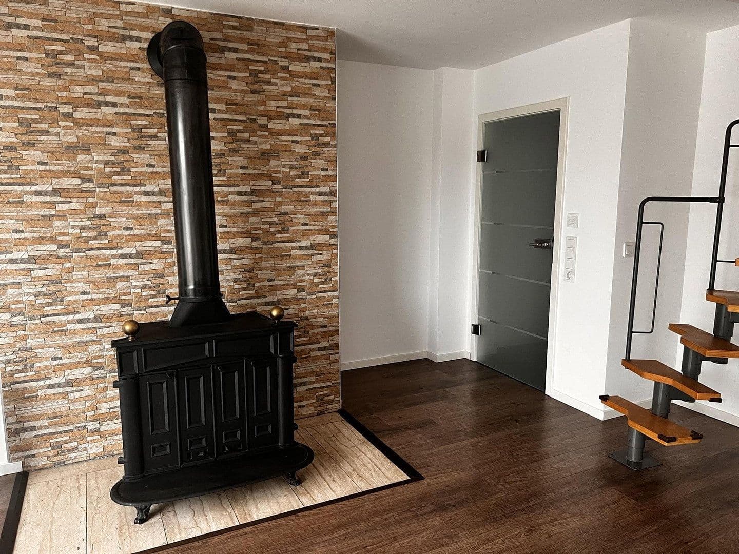 Predaj bytu 3-izbový 99 m², Leverkusen, Severné Porýnie - Westfálsko Predaj bytu 3-izbový 99 m², Leverkusen, Severné Porýnie - Westfálsko