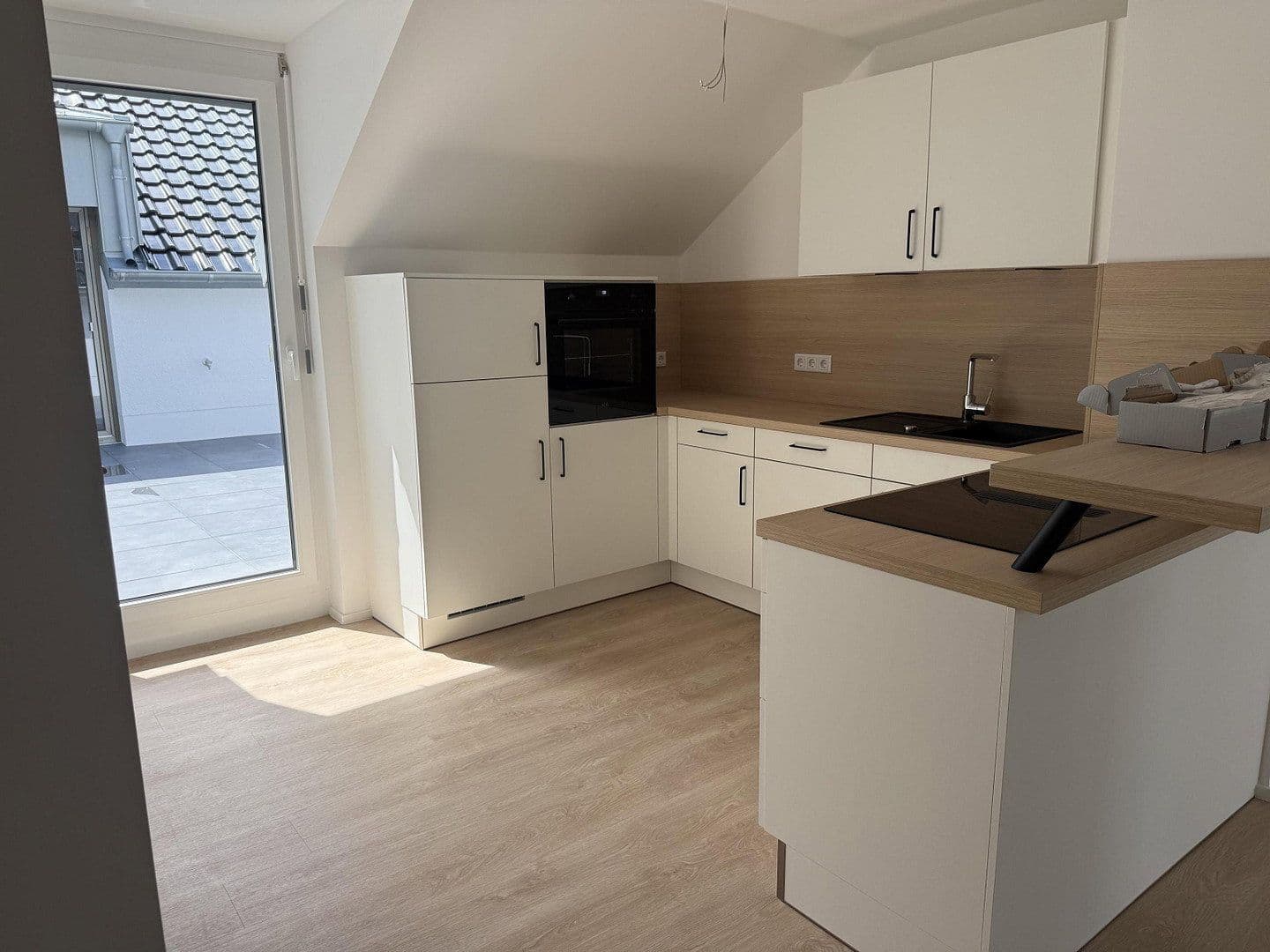 Prenájom bytu 4-izbový 107 m², Eichholzstrasse 11, Dortmund, Severné Porýnie - Westfálsko Prenájom bytu 4-izbový 107 m², Eichholzstrasse 11, Dortmund, Severné Porýnie - Westfálsko